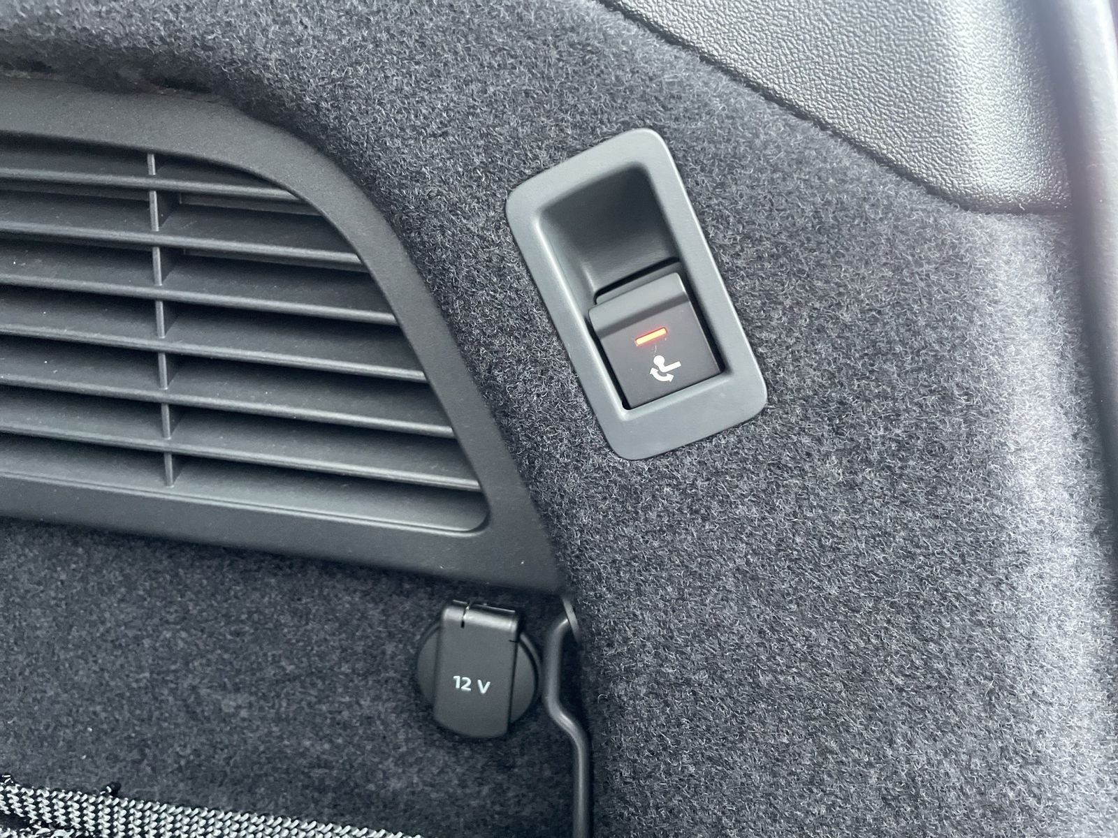 Fahrzeugabbildung Audi A5 Avant e-hybrid quattro 270 kW S tronic Matrix