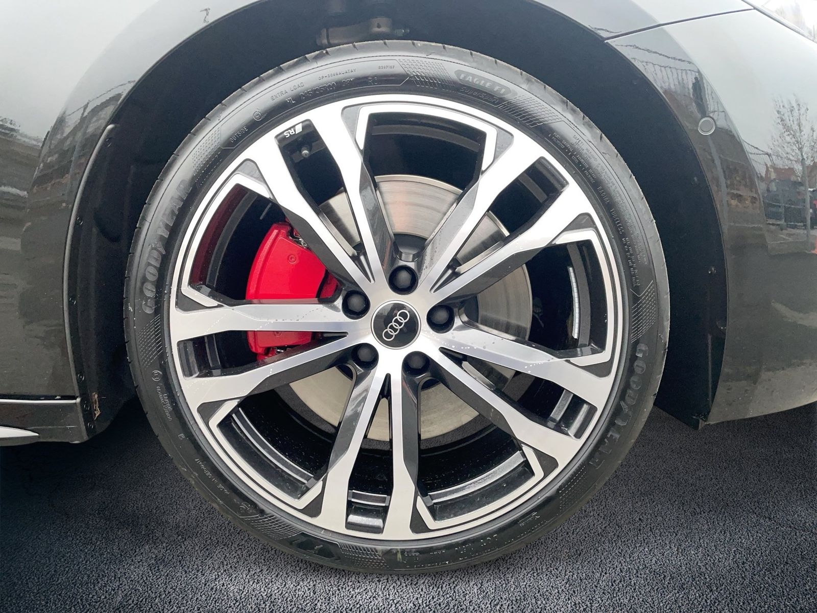 Fahrzeugabbildung Audi A5 Avant e-hybrid quattro 270 kW S tronic Matrix