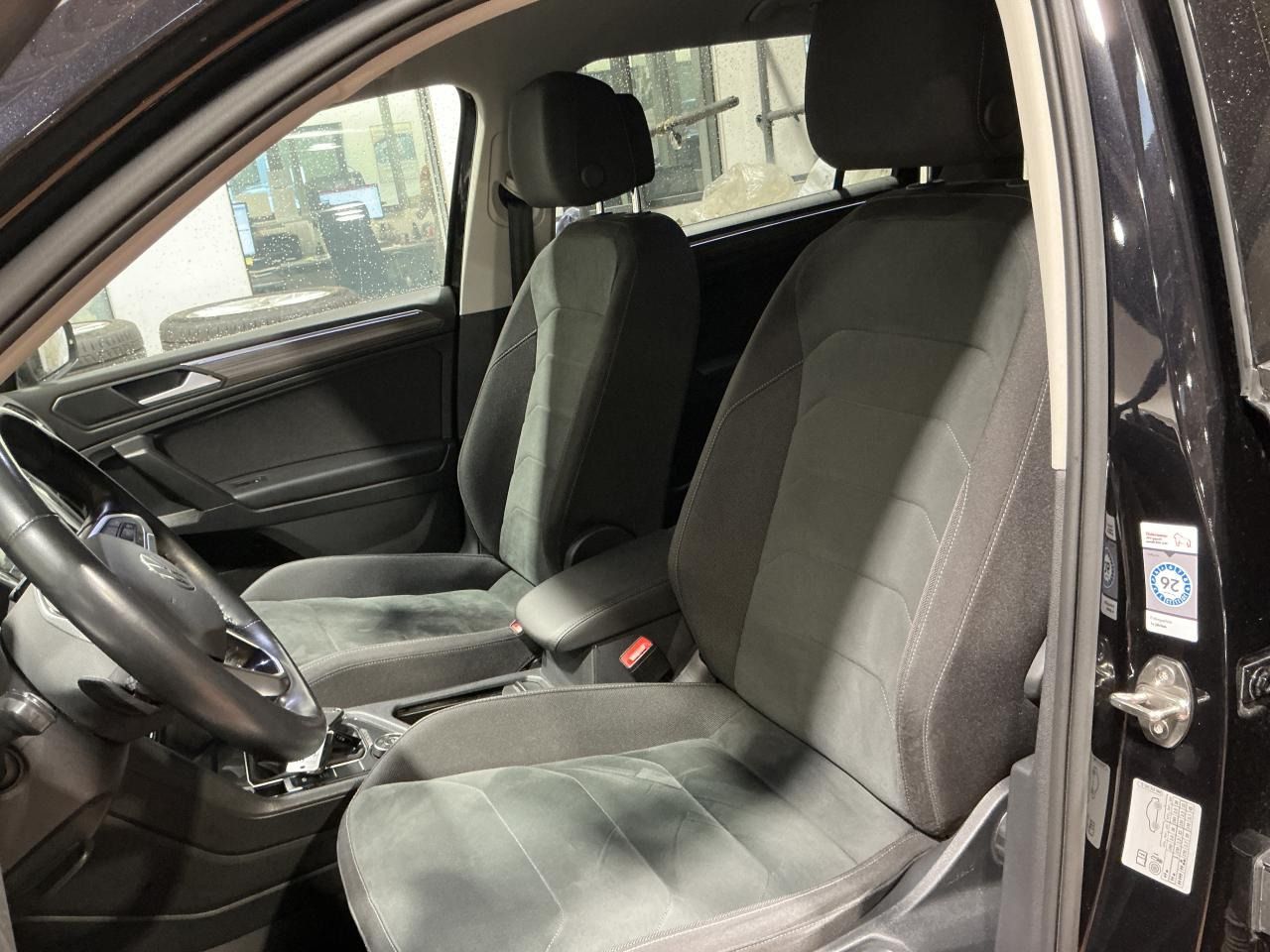Fahrzeugabbildung Volkswagen Tiguan Allspace 2.0 TDI 4 Motion DSG Elegance LM