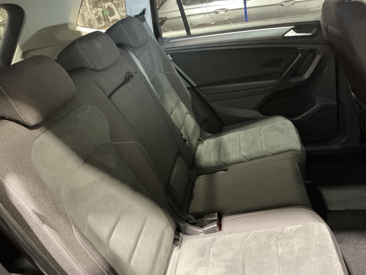 Fahrzeugabbildung Volkswagen Tiguan Allspace 2.0 TDI 4 Motion DSG Elegance LM
