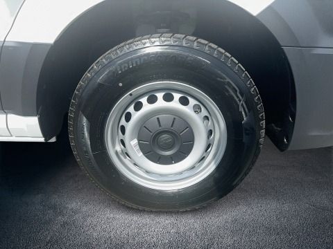 Fahrzeugabbildung Volkswagen Crafter 35 Fahrgestell EK LR 103 kW Front 6-Gang