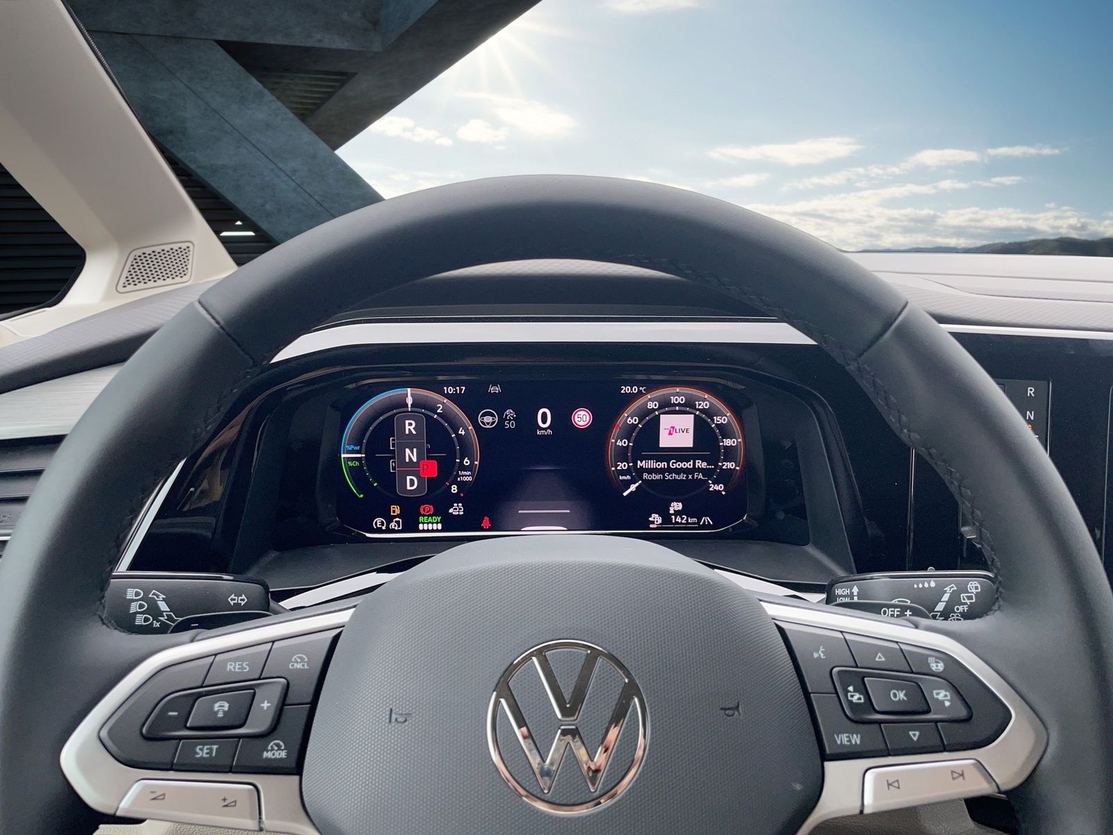 Fahrzeug autohaus mense Fahrzeugabbildung Volkswagen California Ocean eHybrid 4M 130 kW 85 kW