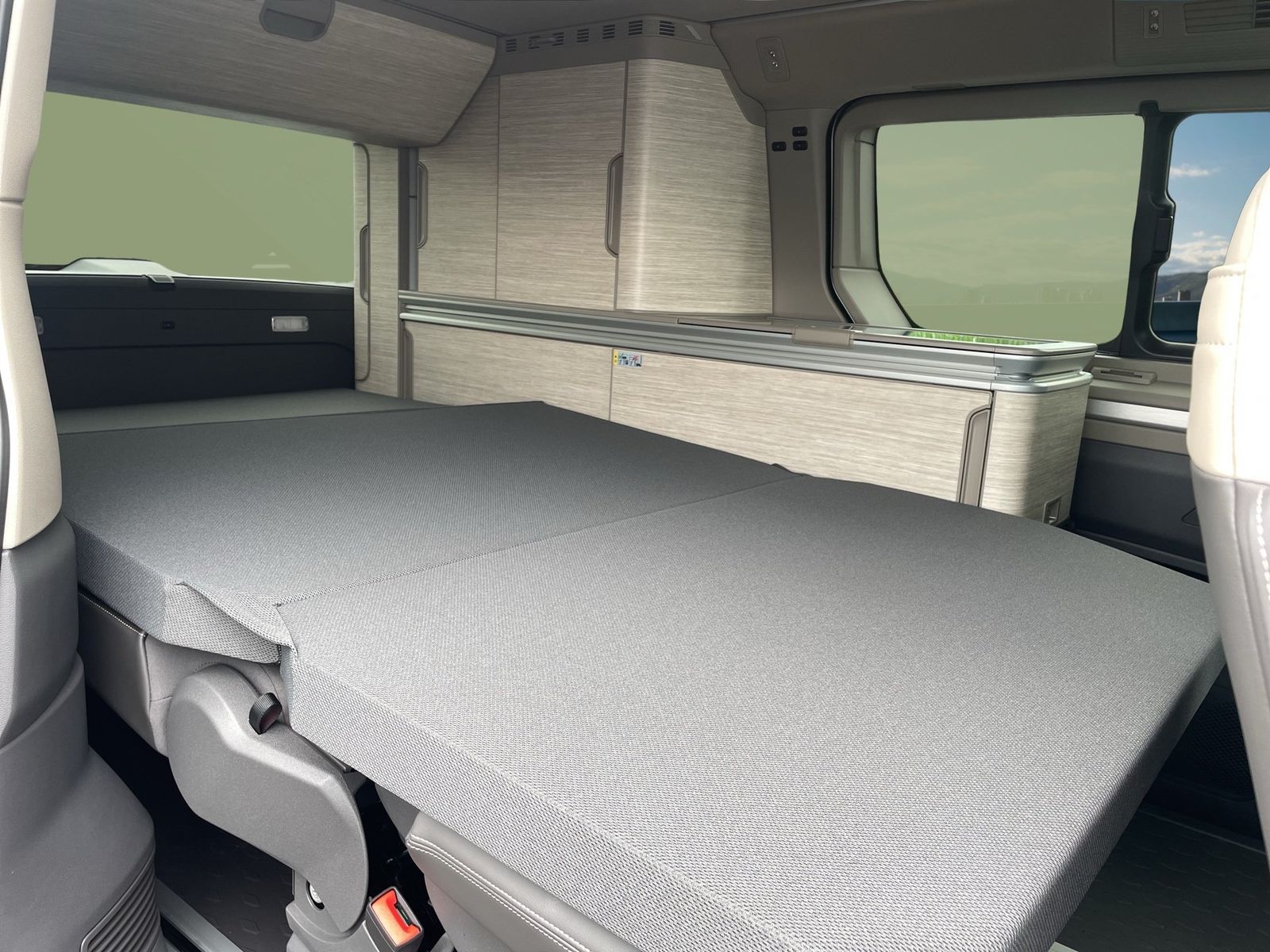 Fahrzeugabbildung Volkswagen California Ocean eHybrid 4M 130 kW 85 kW