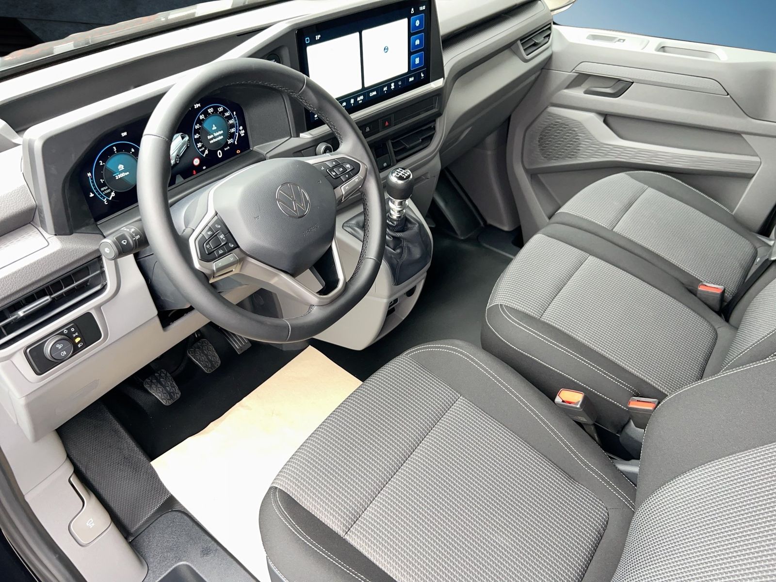 Fahrzeugabbildung Volkswagen NFZ Transporter Kasten Plus TDI 110 kW LR 6-Gang