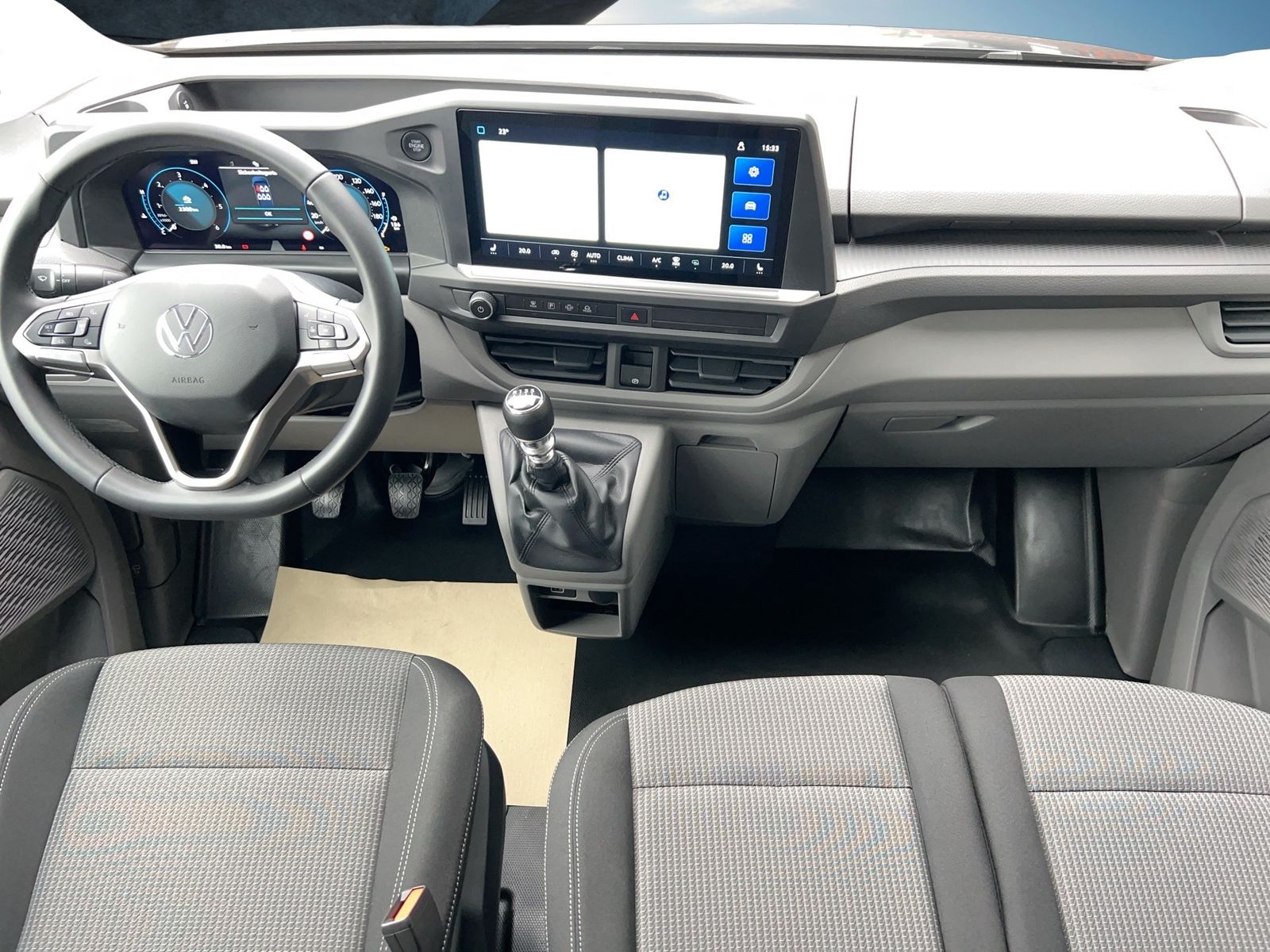 Fahrzeugabbildung Volkswagen NFZ Transporter Kasten Plus TDI 110 kW LR 6-Gang