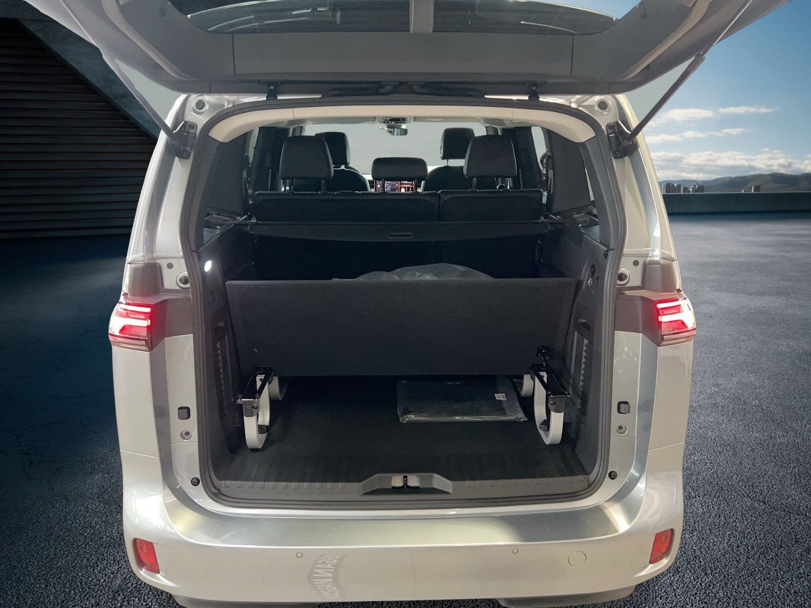 Fahrzeugabbildung Volkswagen ID. Buzz Pro kurzer Radstand Motor: 79 kWh Getri