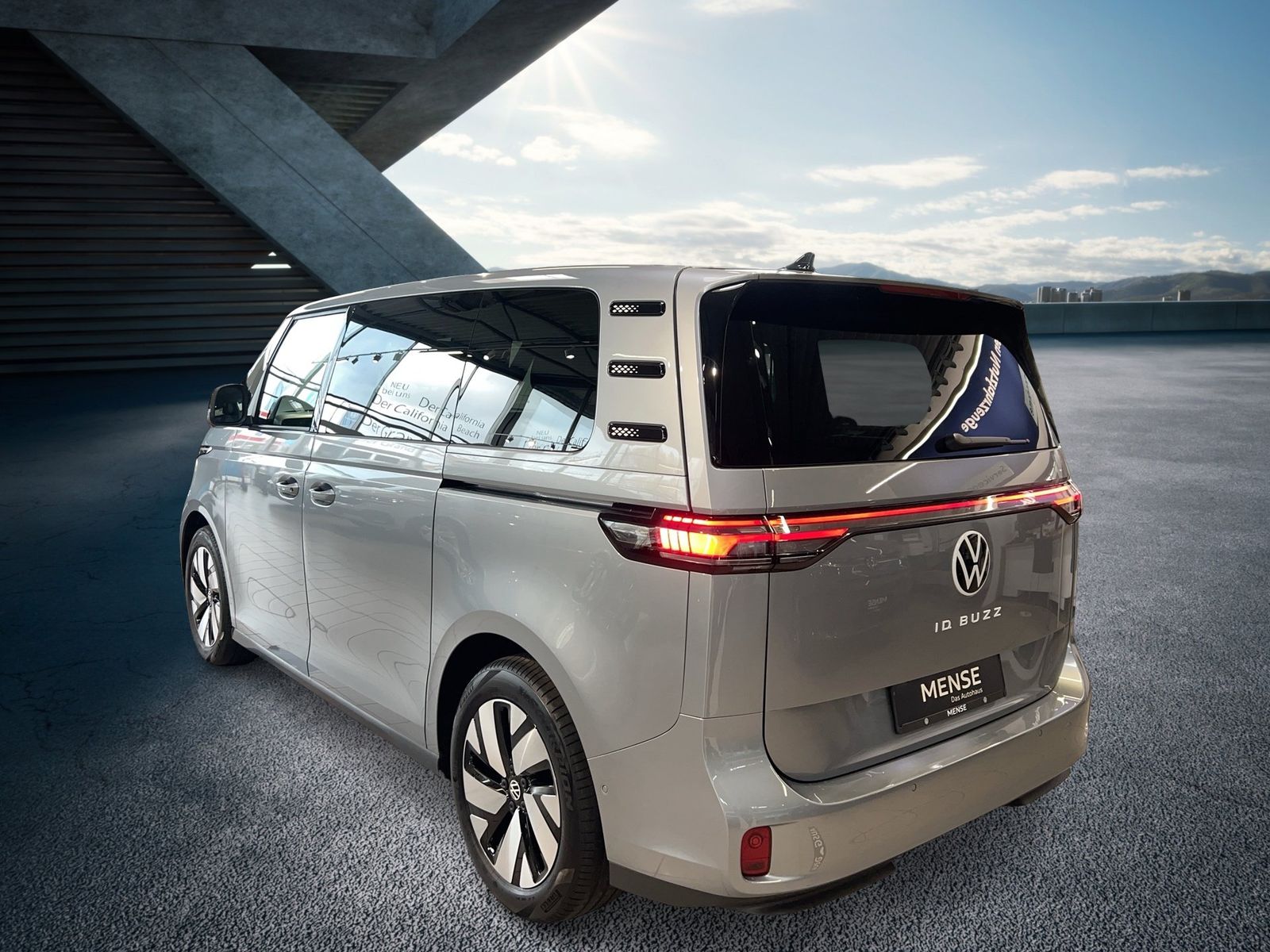 Fahrzeugabbildung Volkswagen ID. Buzz Pro kurzer Radstand Motor: 79 kWh Getri