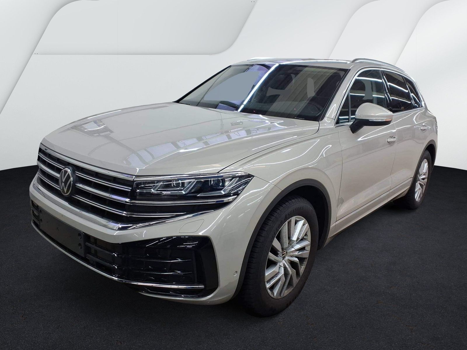 Fahrzeugabbildung Volkswagen Touareg 3.0 TDI 4-motion Elegance IQ.Light|AHK