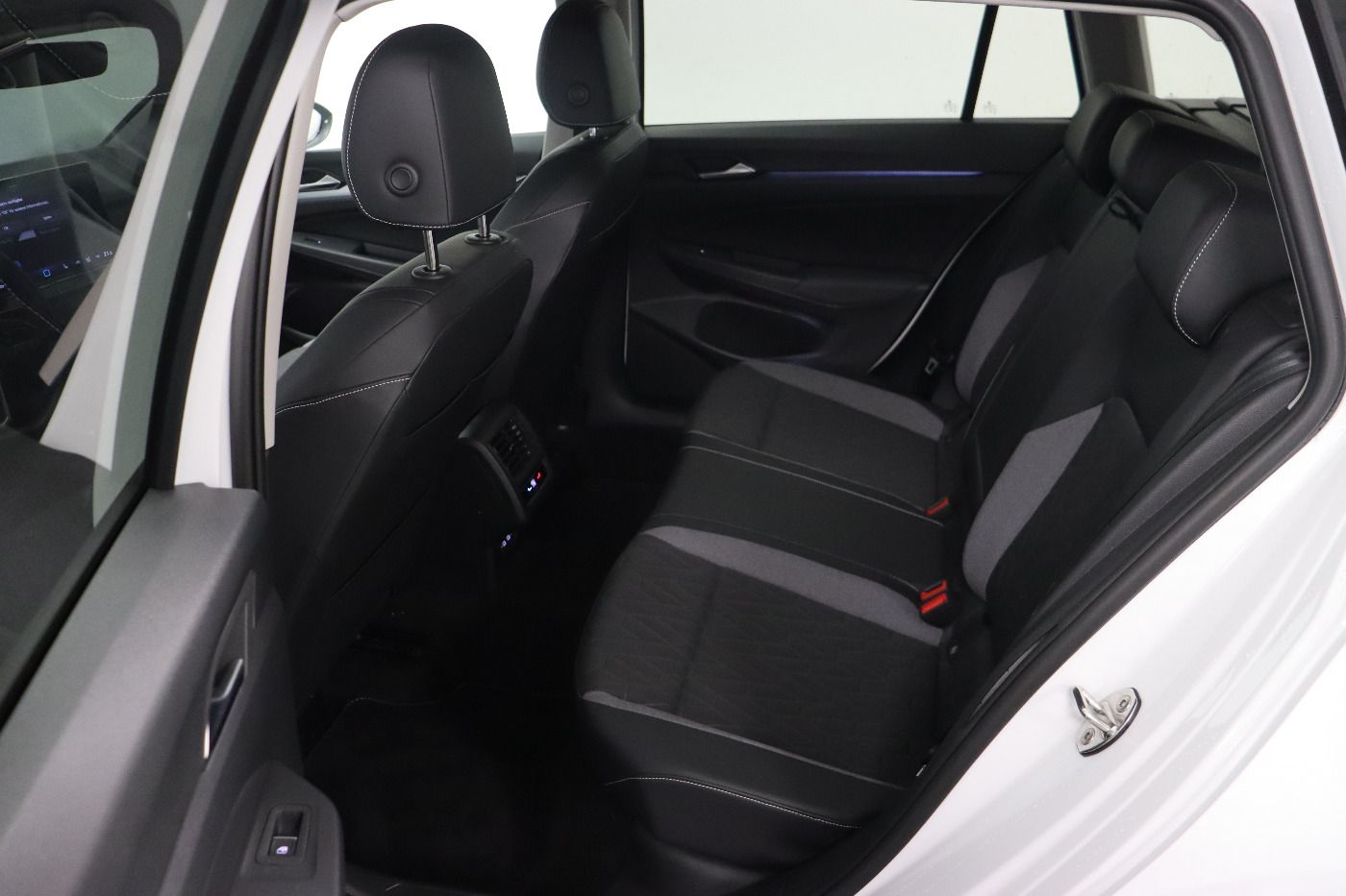 Fahrzeug autohaus mense Fahrzeugabbildung Volkswagen Golf VIII Variant 1.5 TSI Goal CarPlay|AHK|ACC