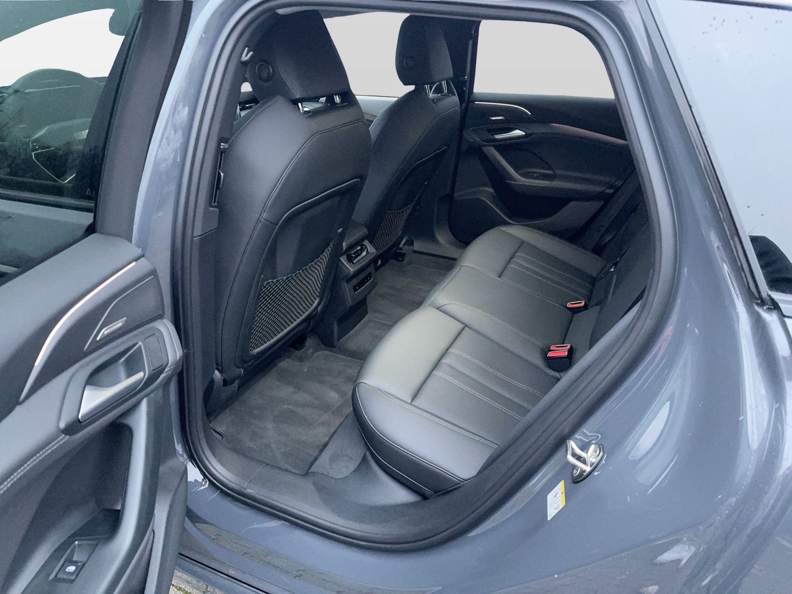 Fahrzeugabbildung Audi A6 Avant e-tron S line B&O|AHK|HUD|Luft