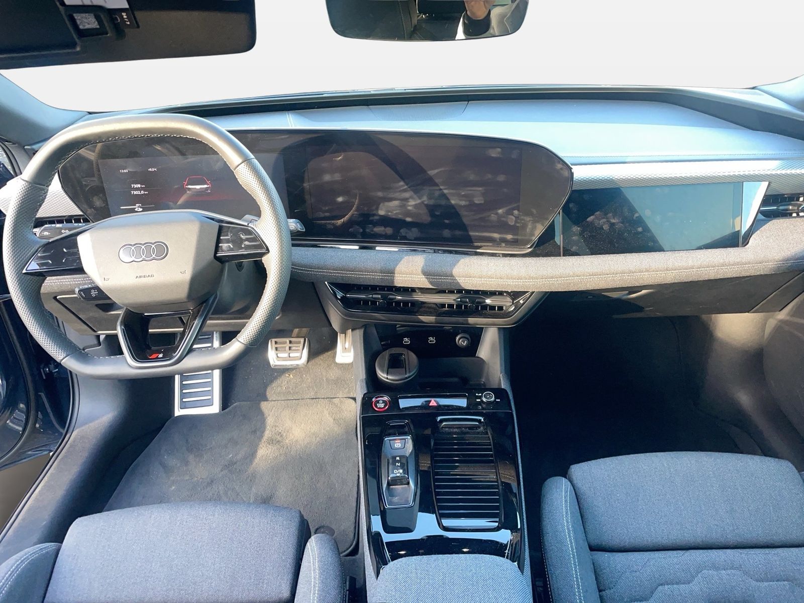 Fahrzeug autohaus mense Fahrzeugabbildung Audi A6 Avant e-tron performance 270 kW S-Line AHK