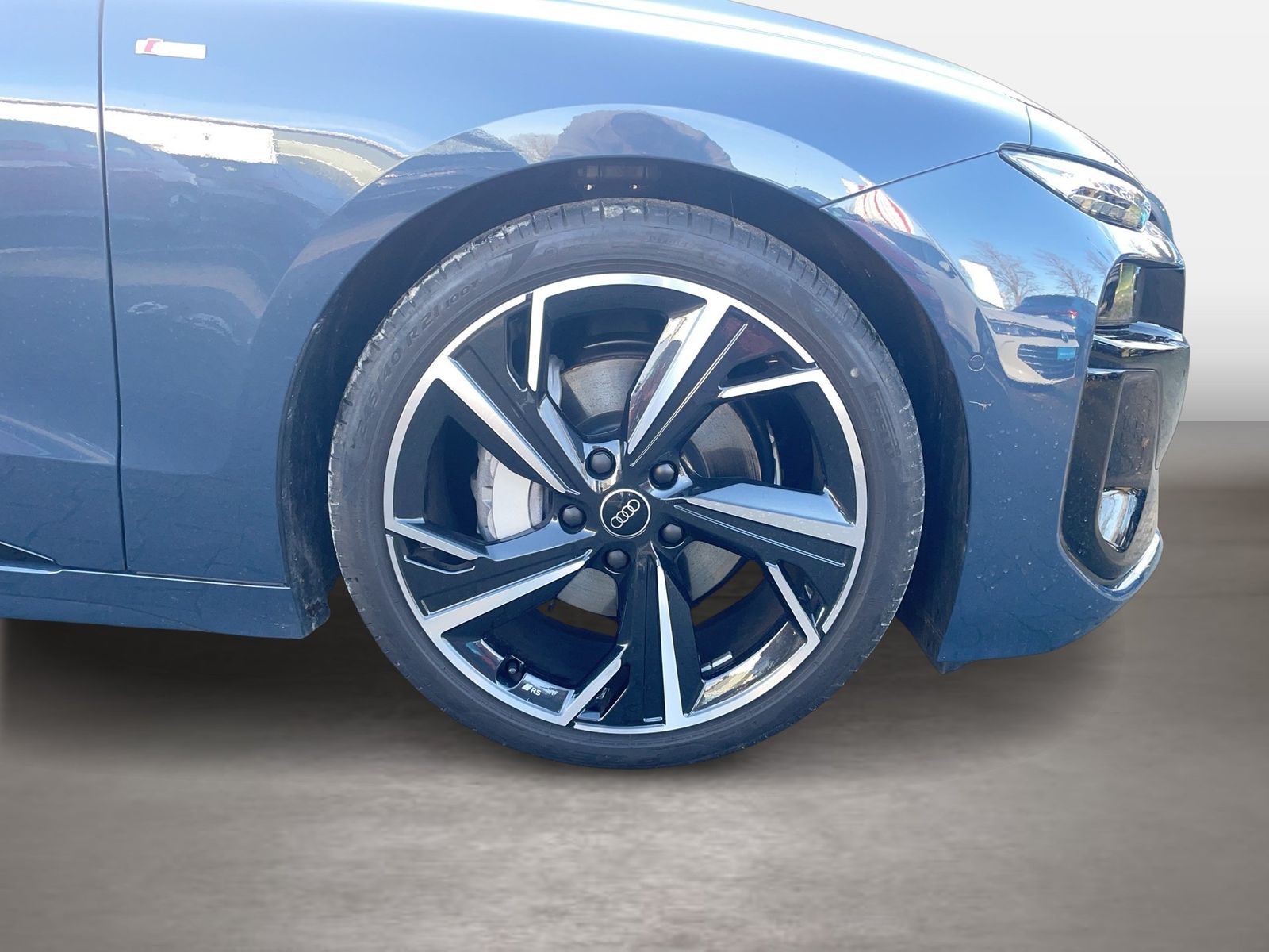 Fahrzeug autohaus mense Fahrzeugabbildung Audi A6 Avant e-tron performance 270 kW S-Line AHK