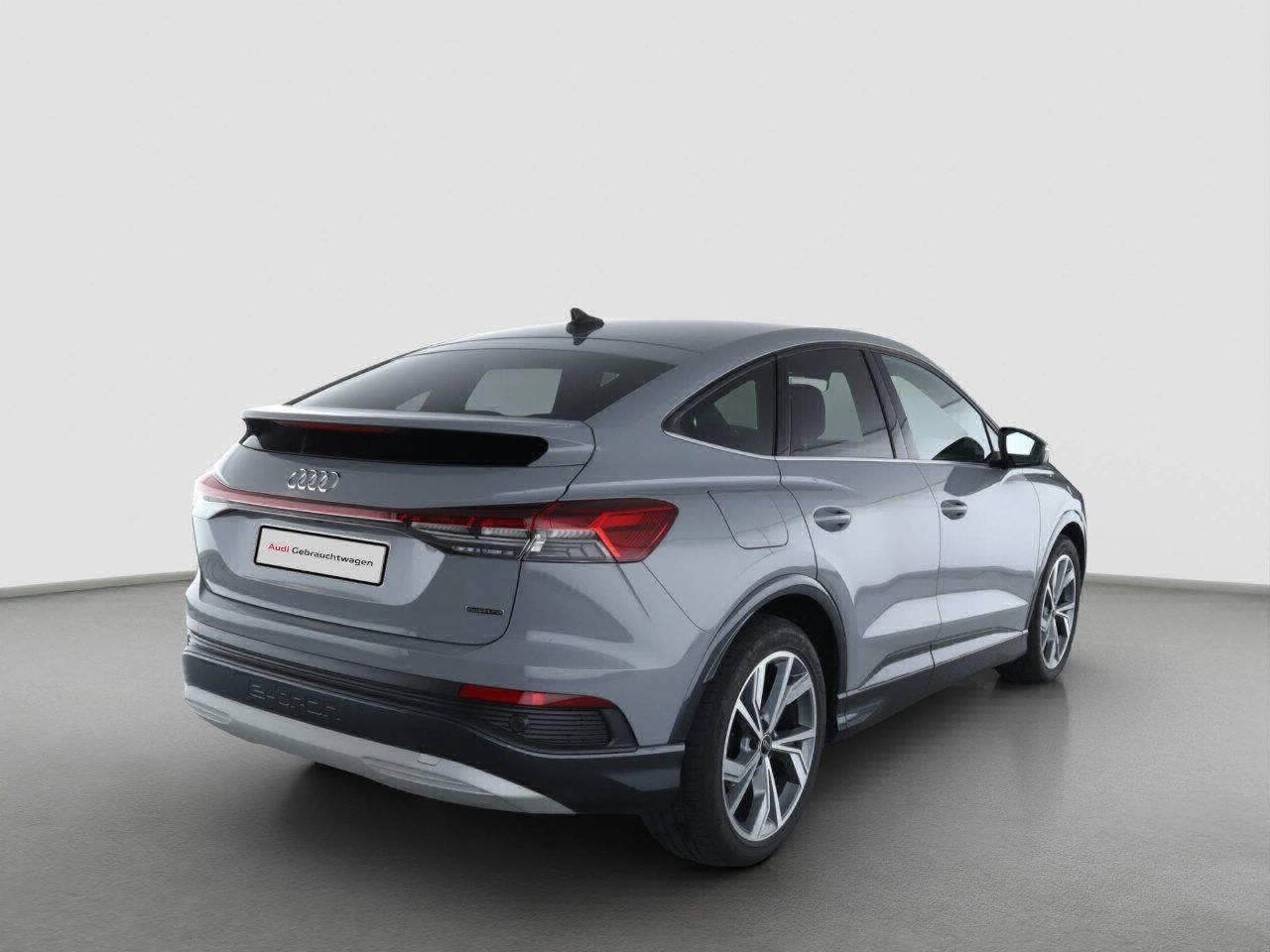 Fahrzeugabbildung Audi Q4 Sportback e-tron 45 quattro 210 kW Matrix|AHK