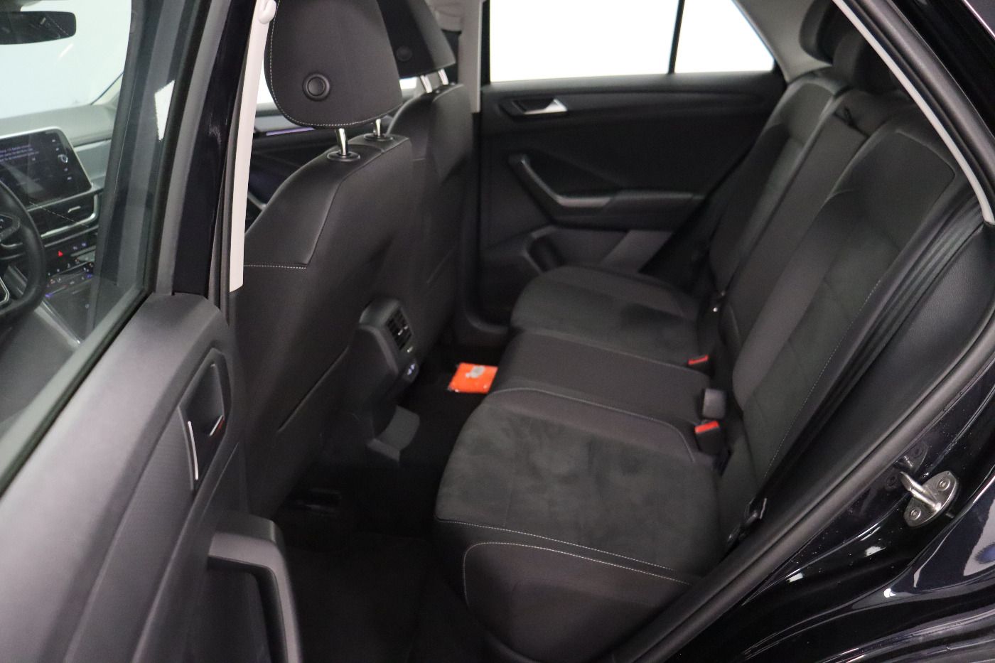Fahrzeugabbildung Volkswagen T-Roc 2.0 TDI Style CarPlay|Standhzg|ACC|LED|PDC