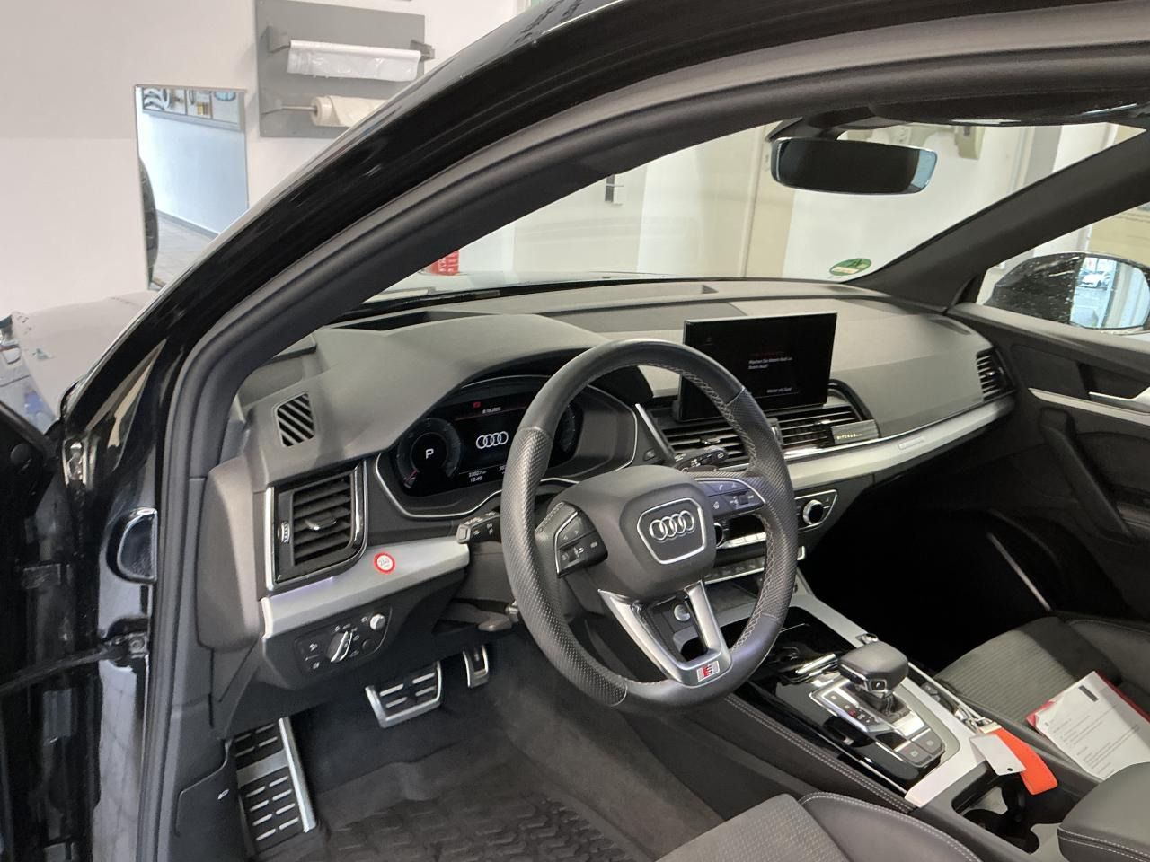Fahrzeug autohaus mense Fahrzeugabbildung Audi Q5 40 TDI quattro S tronic S line Matrix|CarPlay