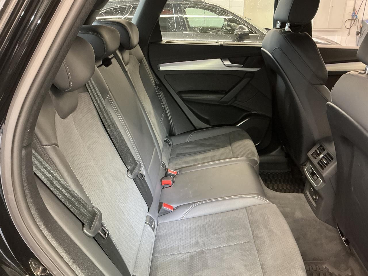 Fahrzeug autohaus mense Fahrzeugabbildung Audi Q5 40 TDI quattro S tronic S line Matrix|CarPlay