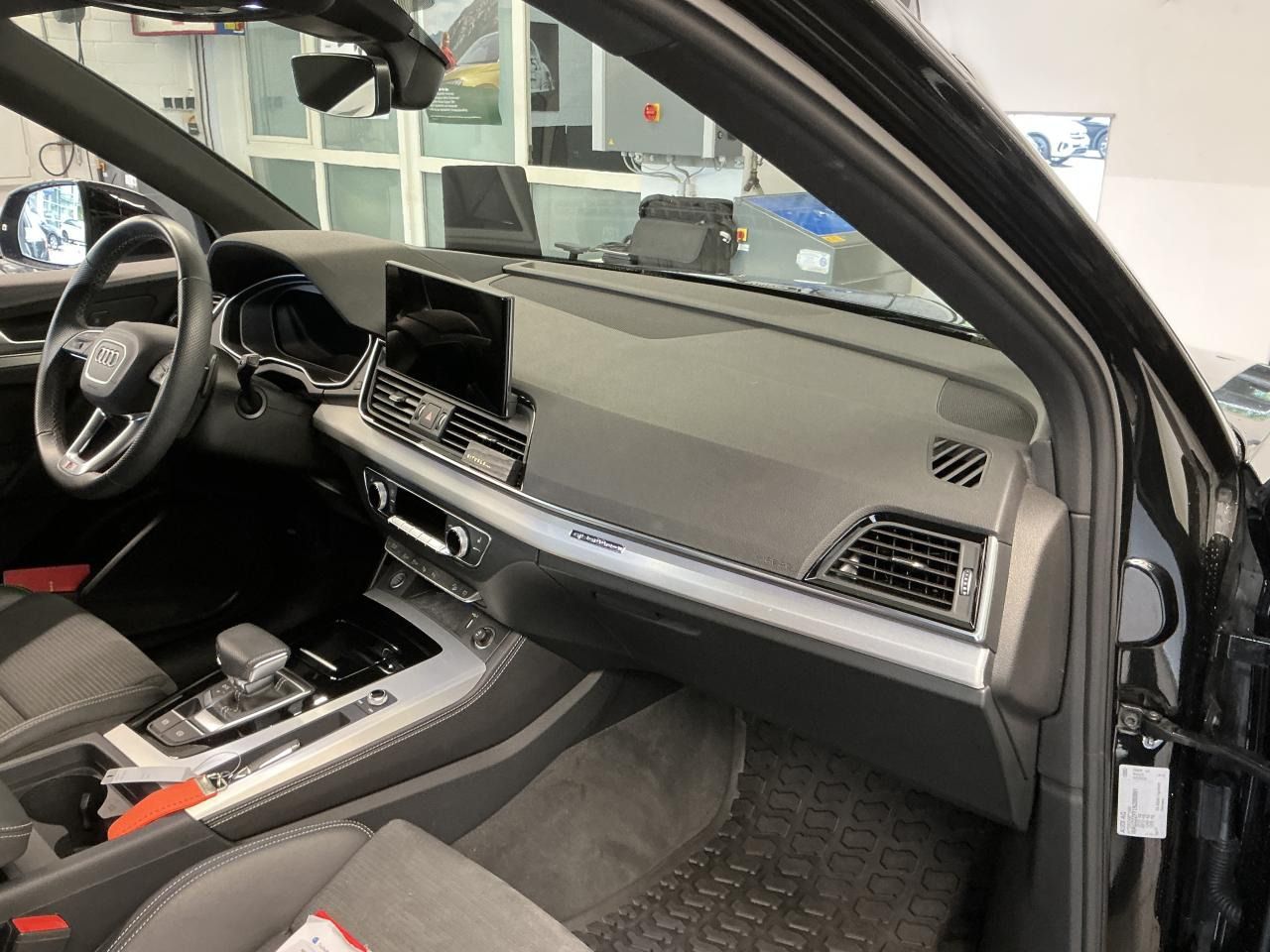 Fahrzeug autohaus mense Fahrzeugabbildung Audi Q5 40 TDI quattro S tronic S line Matrix|CarPlay