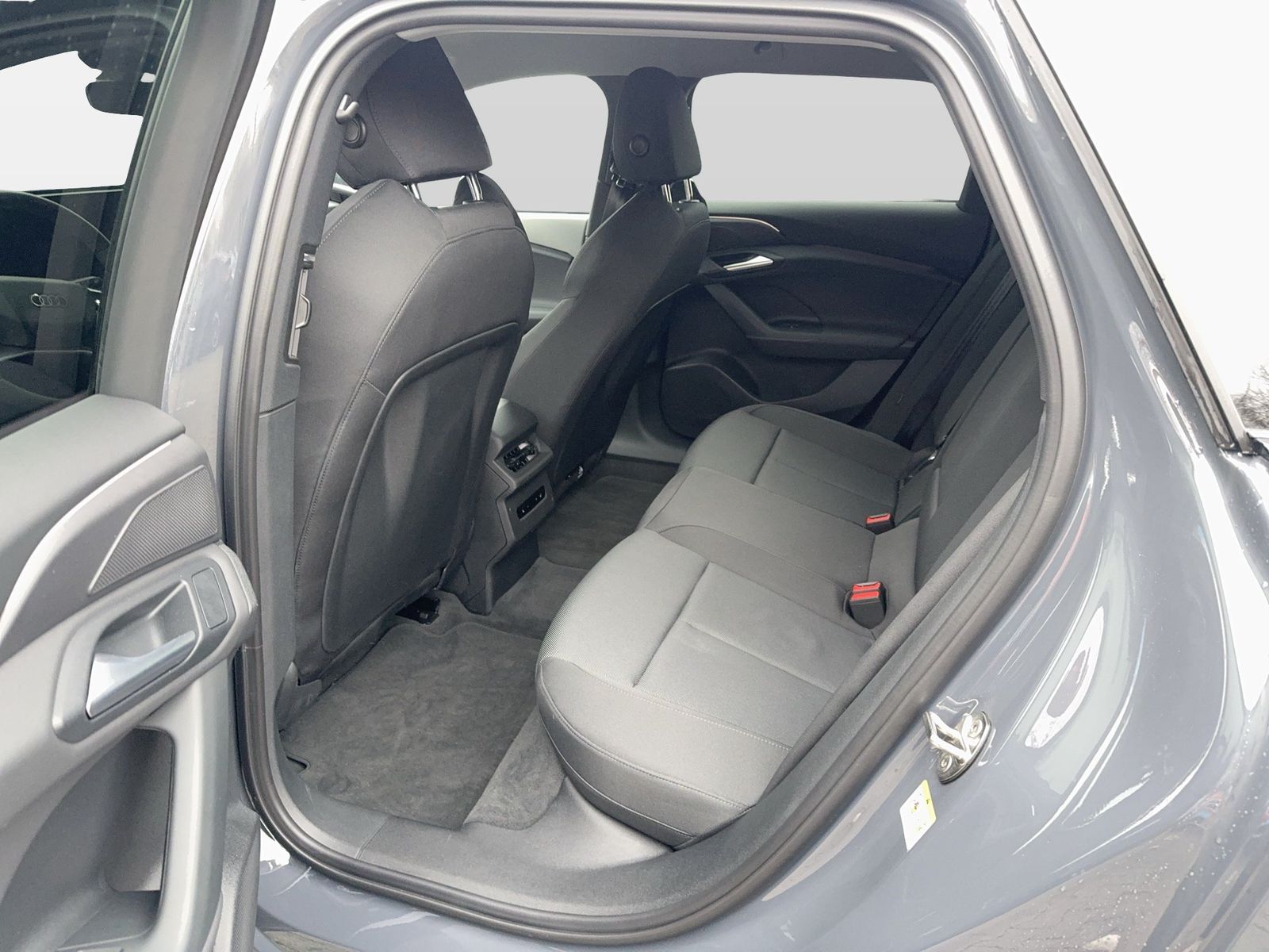 Fahrzeug autohaus mense Fahrzeugabbildung Audi A6 Avant e-tron AHK|Standhzg|4xSHZG|ACC|LED|PDC