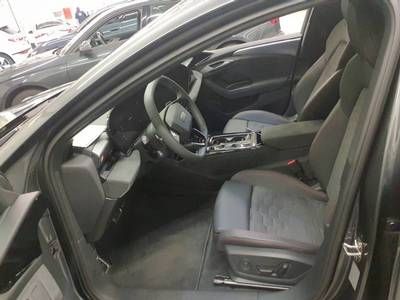 Fahrzeug autohaus mense Fahrzeugabbildung Audi A6 Avant e-tron S-Line AHK|Luft|Standhzg|4xSHZG