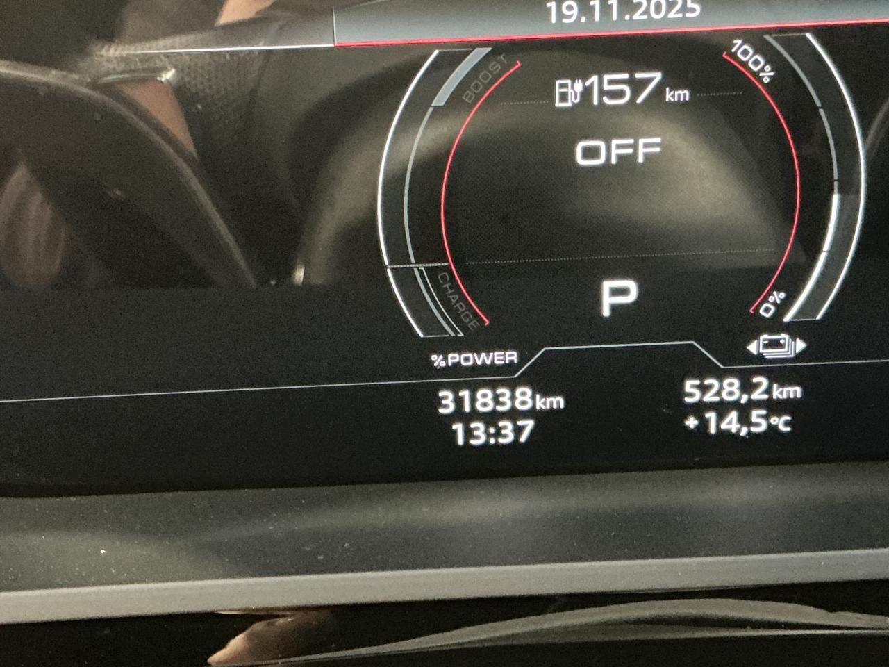 Fahrzeug autohaus mense Fahrzeugabbildung Audi SQ8 e-tron quattro Matrix|B&O|AHK|HUD|Luft|Pano