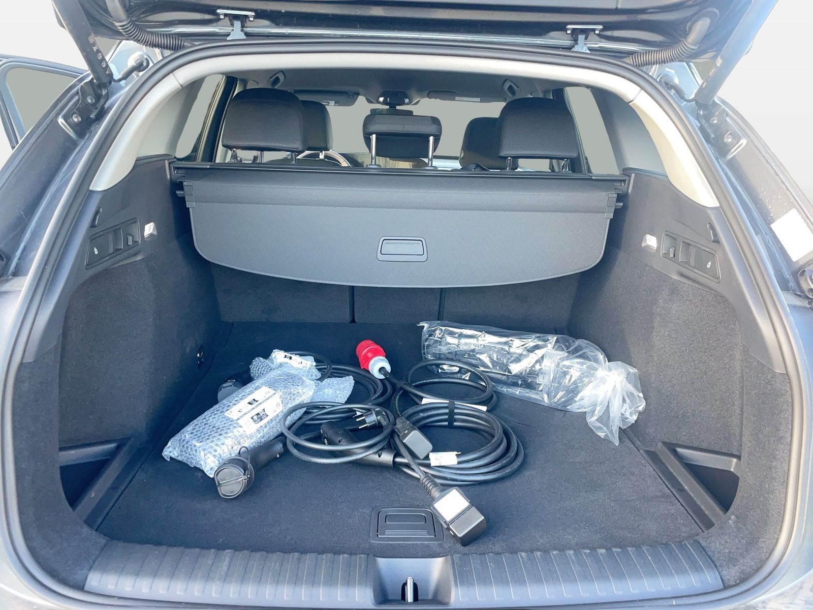 Fahrzeugabbildung Audi Q6 e-tron S-Line Standhzg|4xSHZG|ACC|LED|Kamera