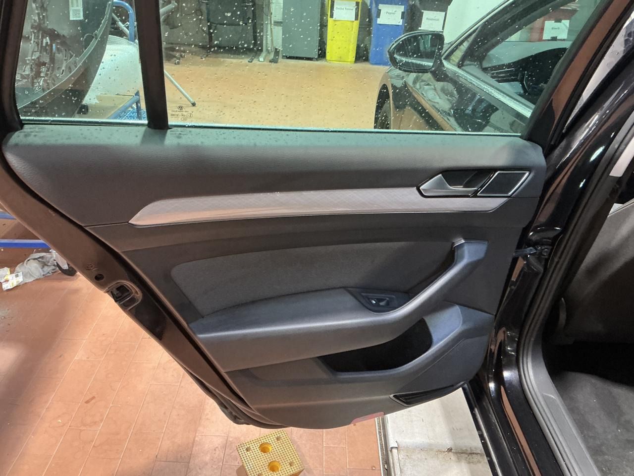 Fahrzeug autohaus mense Fahrzeugabbildung Volkswagen Passat Variant 2.0 TDI DSG Business CarPlay|AHK