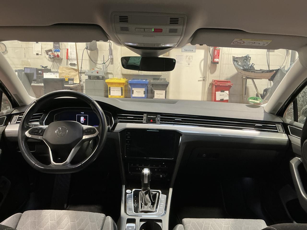Fahrzeug autohaus mense Fahrzeugabbildung Volkswagen Passat Variant 2.0 TDI DSG Business CarPlay|AHK
