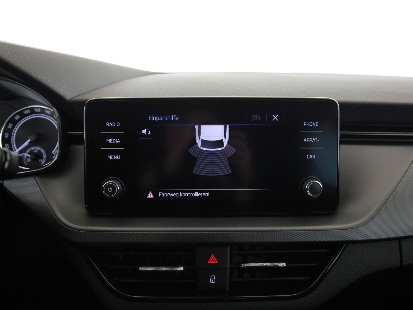 Fahrzeugabbildung SKODA Scala 1.0 TSI Ambition LED|KeyLess|KlimaA|PDC|LM