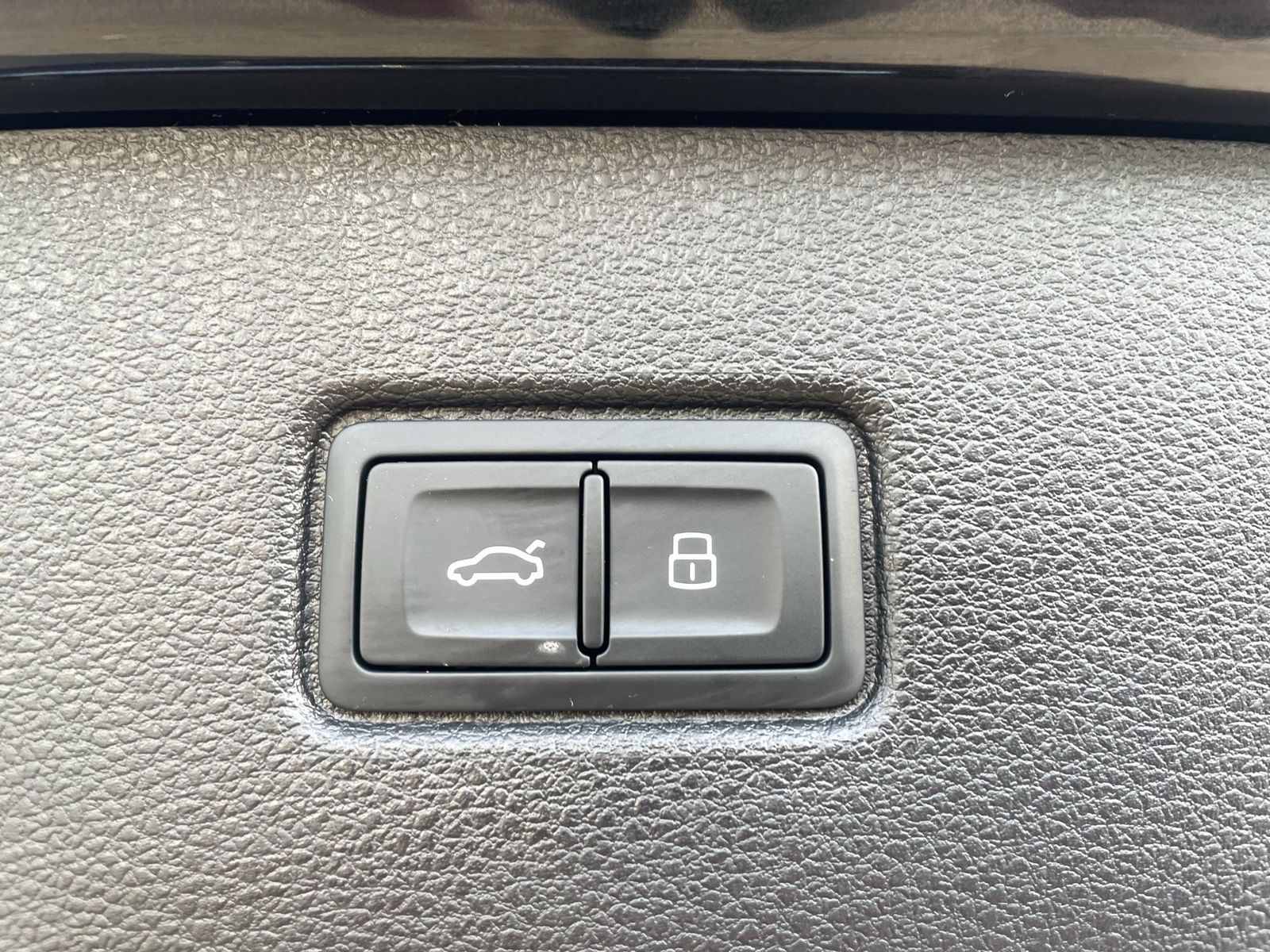 Fahrzeugabbildung Audi Q7 SUV S line 50 TDI quattro 210 kW tiptronic