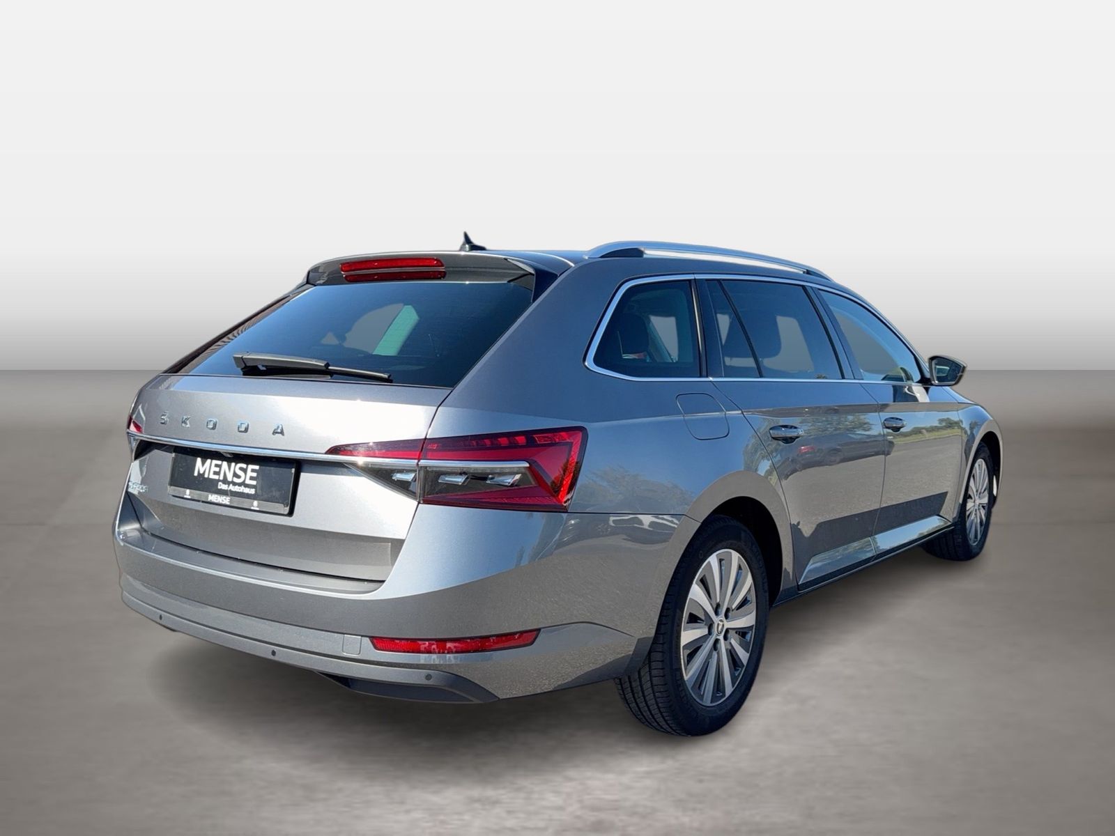 Fahrzeug autohaus mense Fahrzeugabbildung SKODA Superb Combi Style 2.0l TDI 110kW 7-Gang-DSG ACC - mit KI generiert/bearbeitet