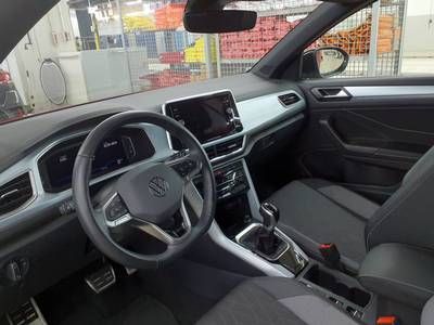 Fahrzeugabbildung Volkswagen T-Roc Cabriolet 1.5 TSI DSG Style Goal CarPlay