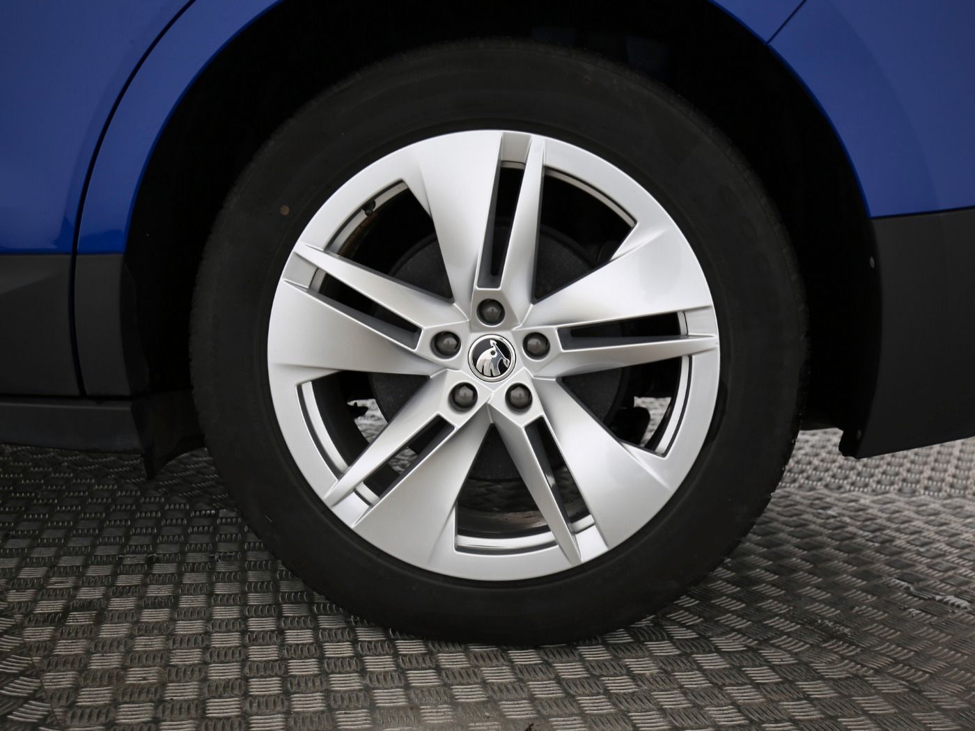 Fahrzeug autohaus mense Fahrzeugabbildung SKODA Enyaq 50 Loft LED|VirtualCP|KlimaA|LaneAss|PDC