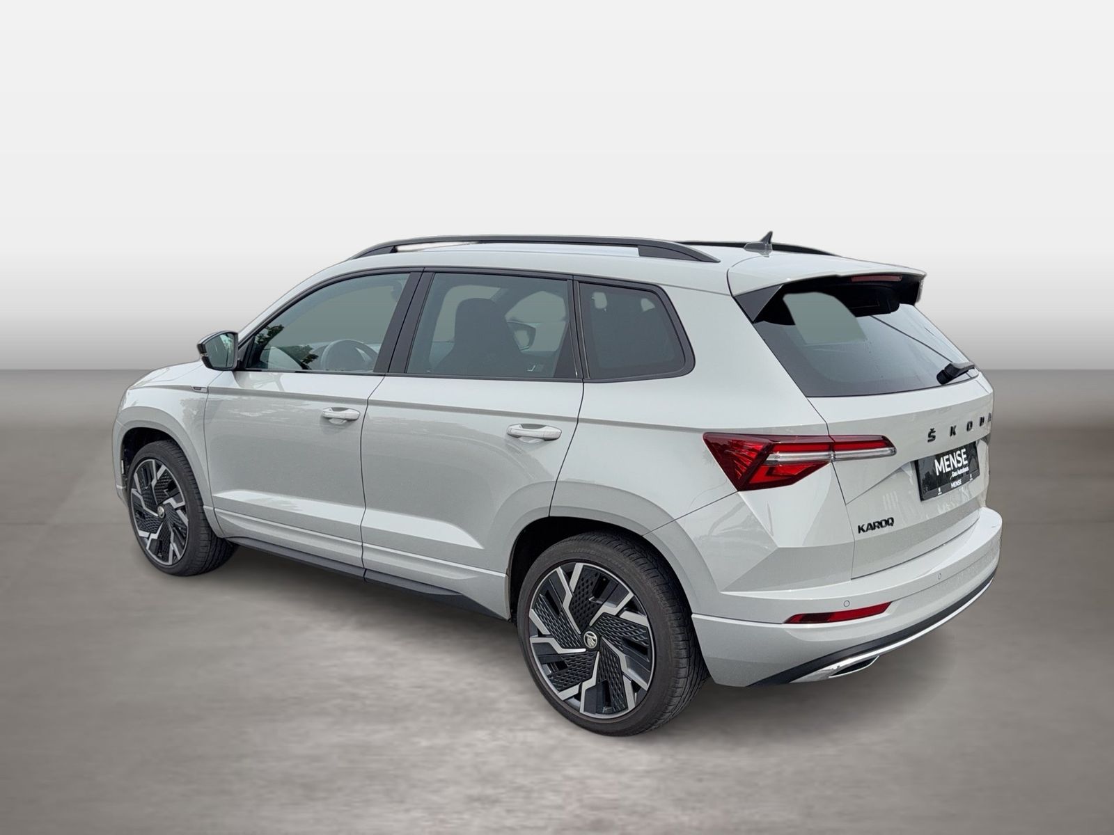Fahrzeugabbildung SKODA Karoq Sportline 2.0l TSI 140kW 7-Gang-DSG 4x4 Ma - mit KI generiert/bearbeitet