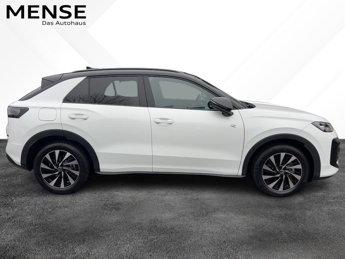 Fahrzeugabbildung Volkswagen T-Roc 1.5 eTSI DSG R-Line Nav BlackStyle HUD 360