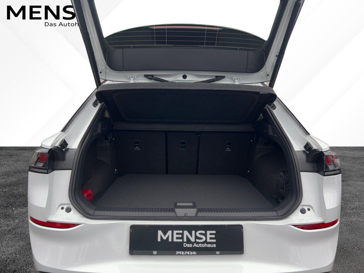 Fahrzeugabbildung Volkswagen T-Roc 1.5 eTSI DSG R-Line Nav BlackStyle HUD 360