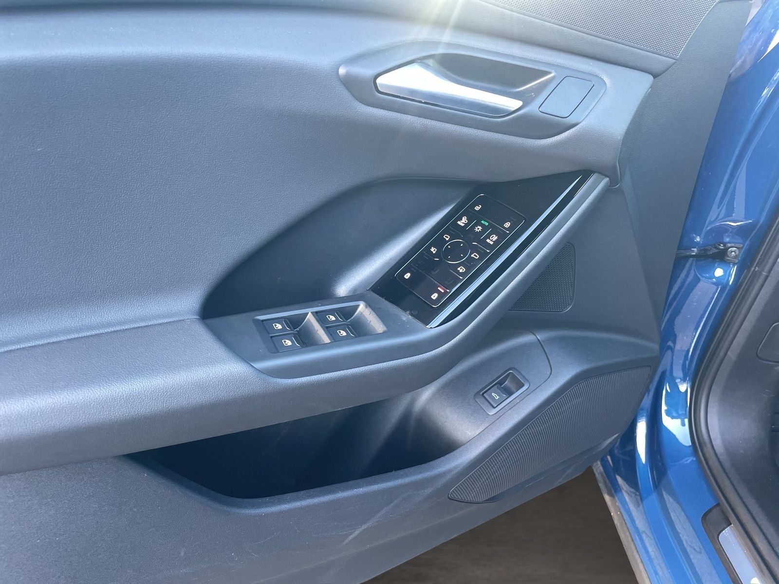 Fahrzeug autohaus mense Fahrzeugabbildung Audi Q6 Sportback e-tron AHK|Standhzg|4xSHZG|ACC|LED