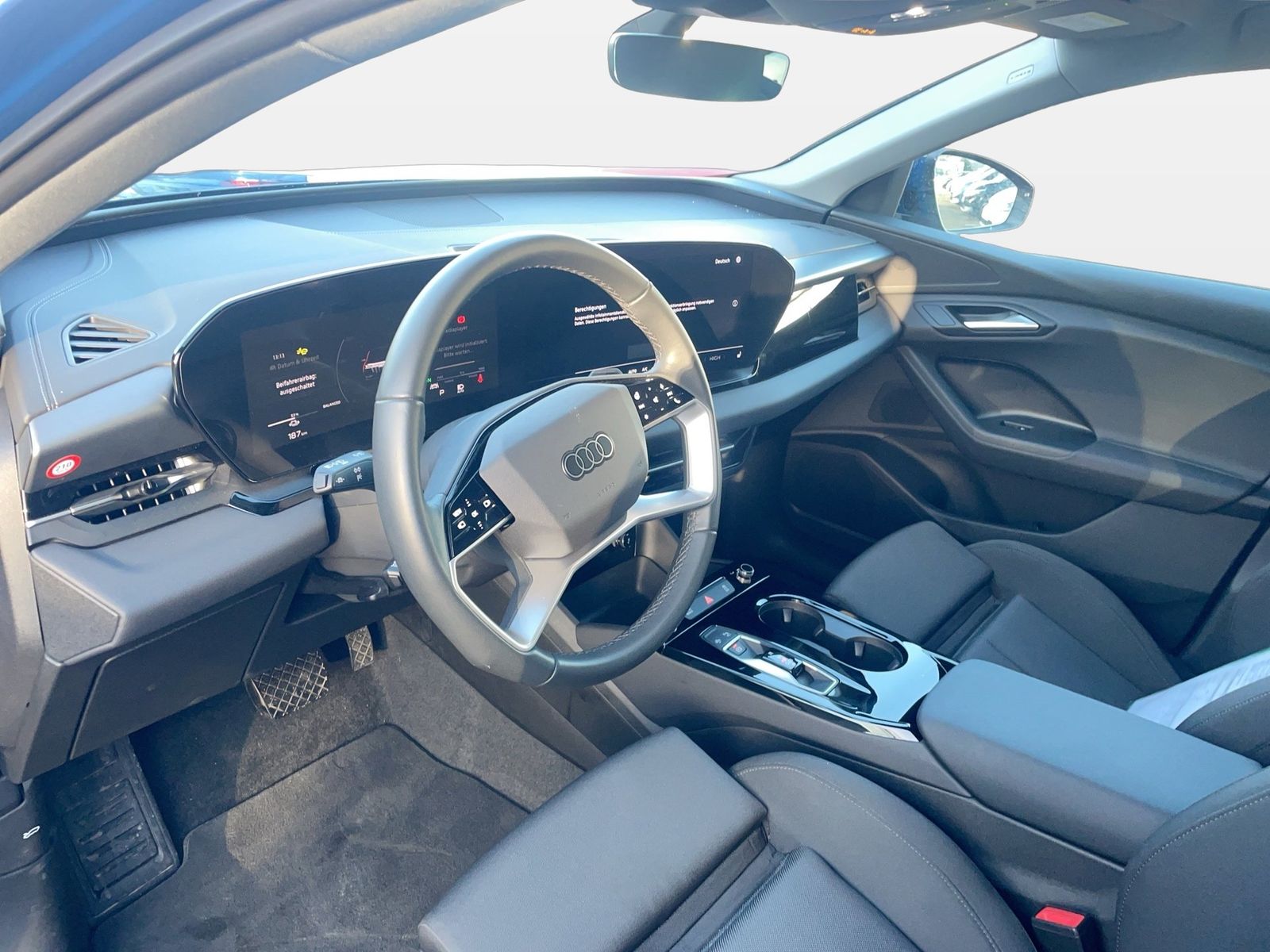 Fahrzeug autohaus mense Fahrzeugabbildung Audi Q6 Sportback e-tron AHK|Standhzg|4xSHZG|ACC|LED