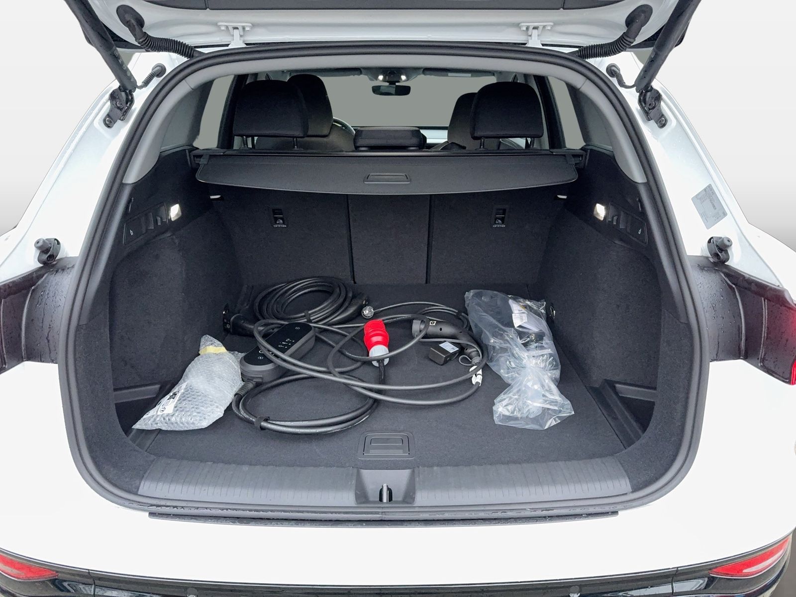 Fahrzeugabbildung Audi Q6 e-tron Standhzg|4xSHZG|ACC|LED|VirtualCP|PDC