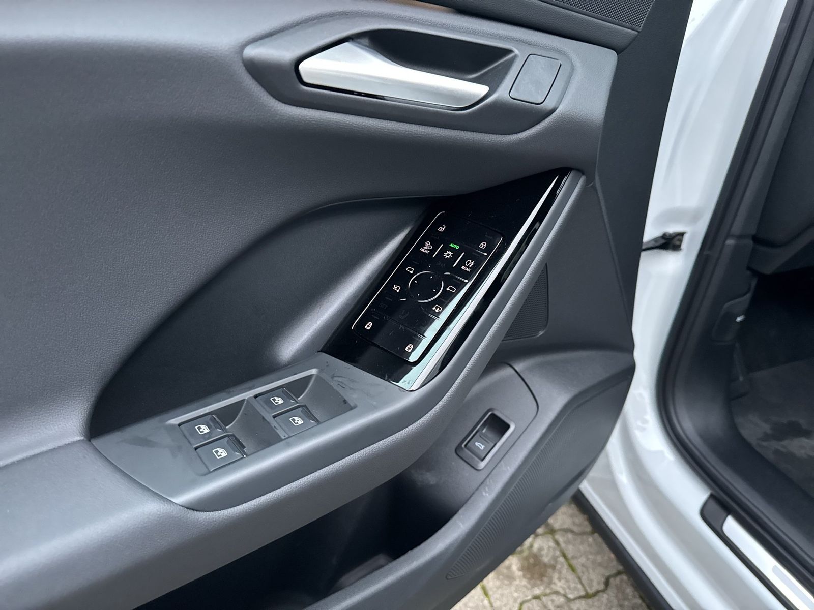 Fahrzeugabbildung Audi Q6 e-tron Standhzg|4xSHZG|ACC|LED|VirtualCP|PDC