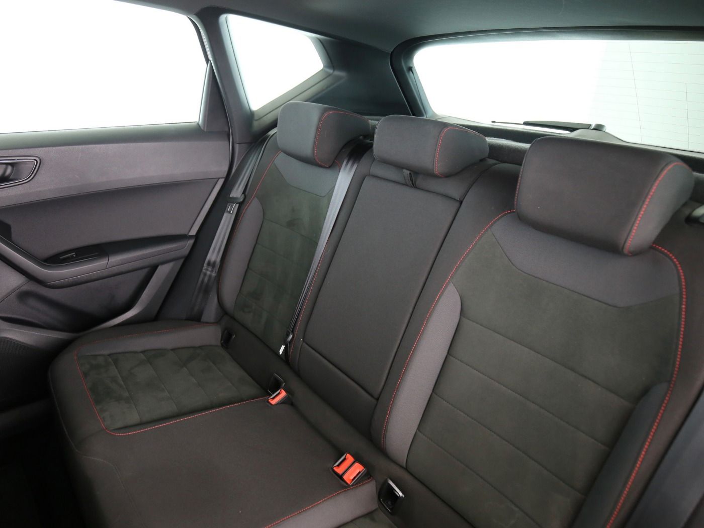 Fahrzeugabbildung SEAT Ateca 1.5 TSI ACT FR Beats|AHK|SD|ACC|LED|Navi