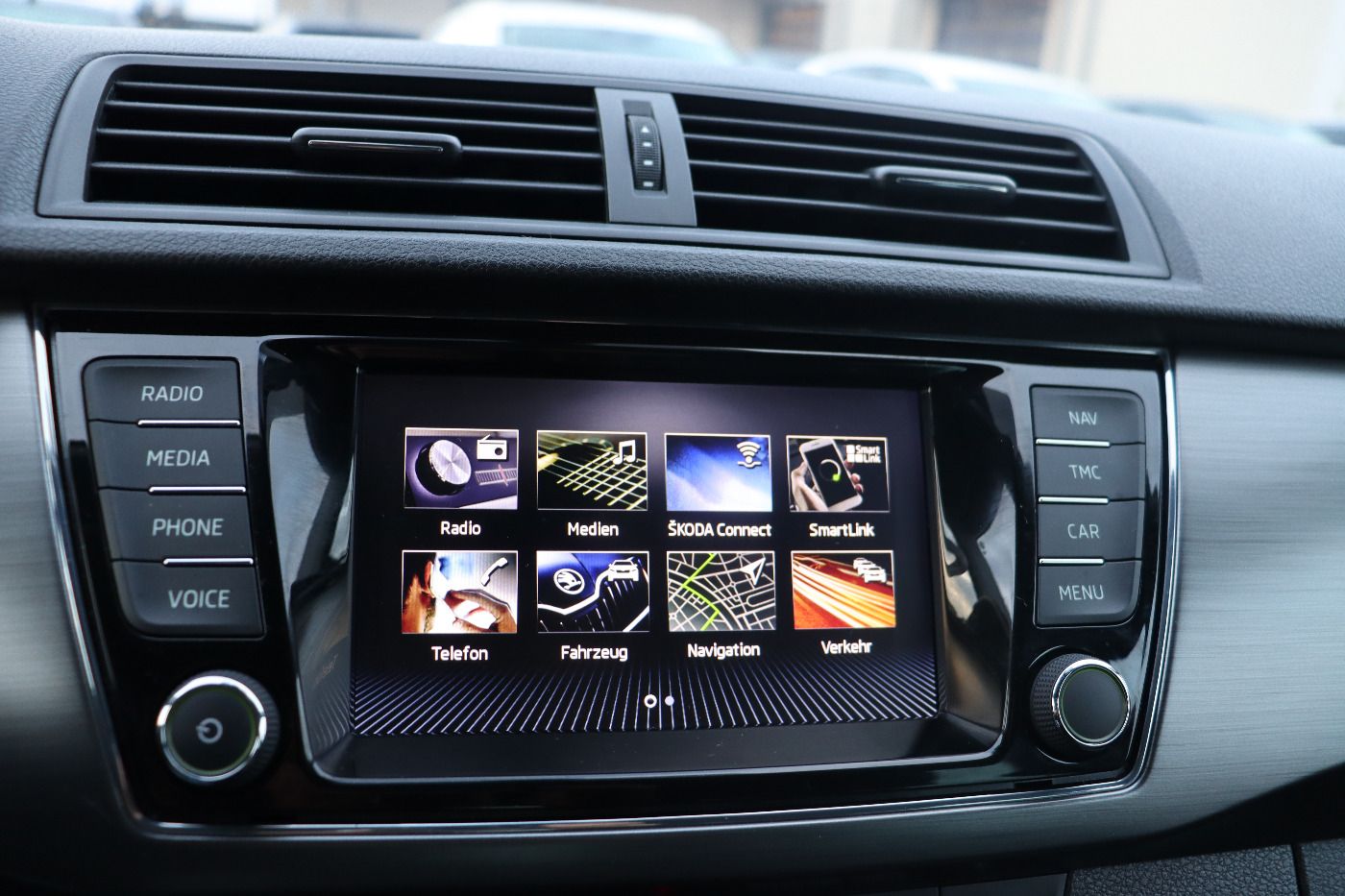 Fahrzeugabbildung SKODA Fabia 1.0 TSI Soleil ACC|Navi|DynLicht|PDC