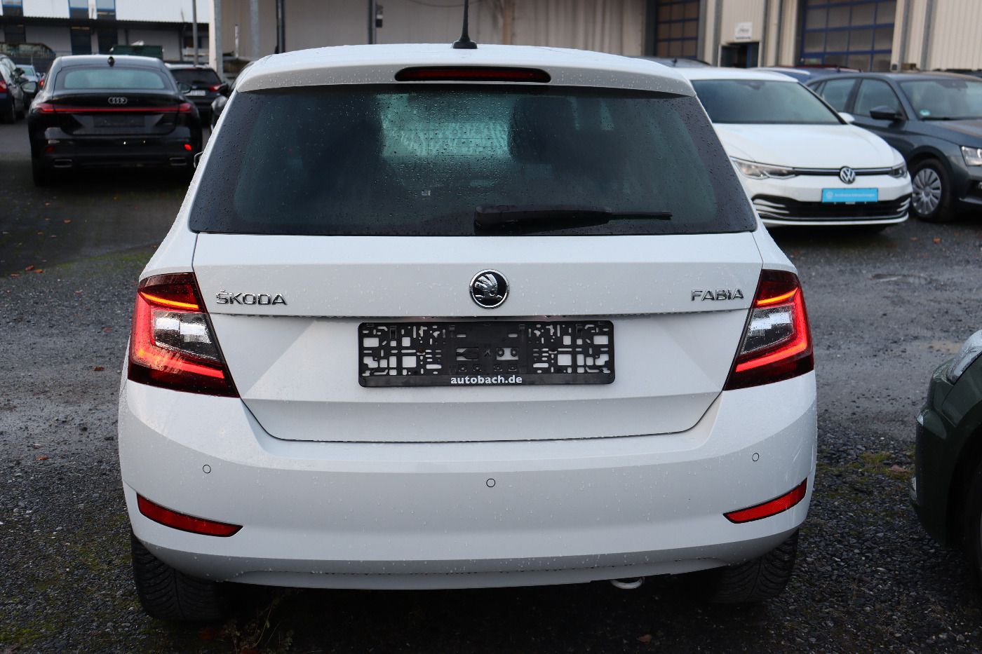 Fahrzeugabbildung SKODA Fabia 1.0 TSI Soleil ACC|Navi|DynLicht|PDC