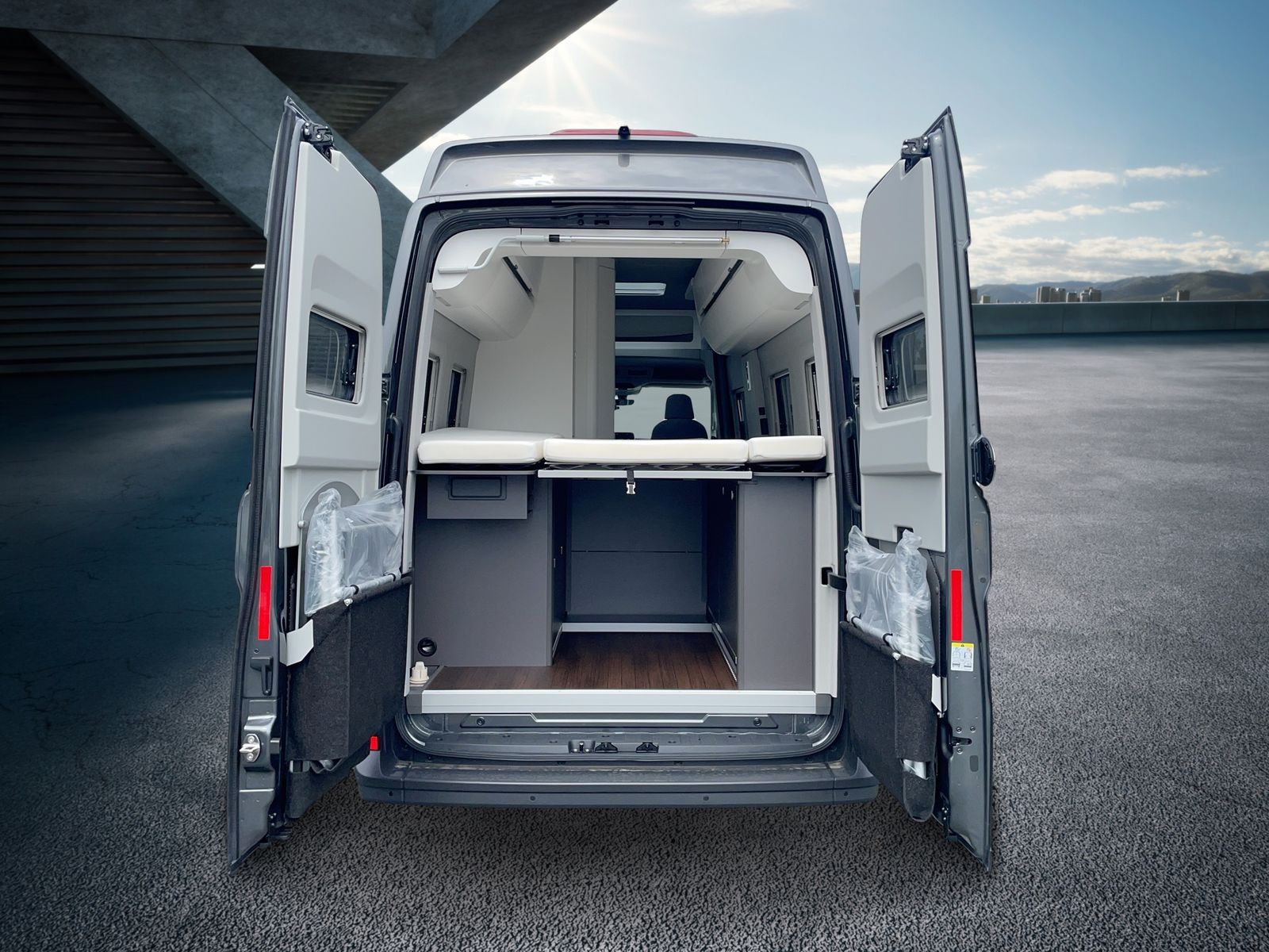 Fahrzeug autohaus mense Fahrzeugabbildung Volkswagen NFZ Grand California 680 TDI EURO VI-e 4MOTION 1