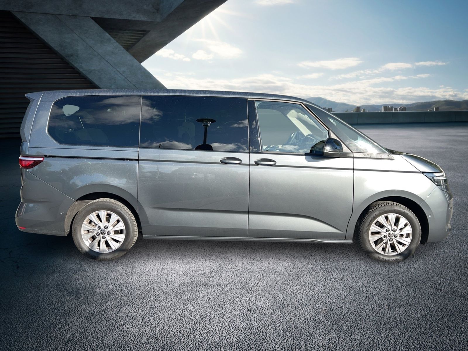 Fahrzeugabbildung Volkswagen Multivan Life 2.0 l TDI 110 kW LÜ DSG