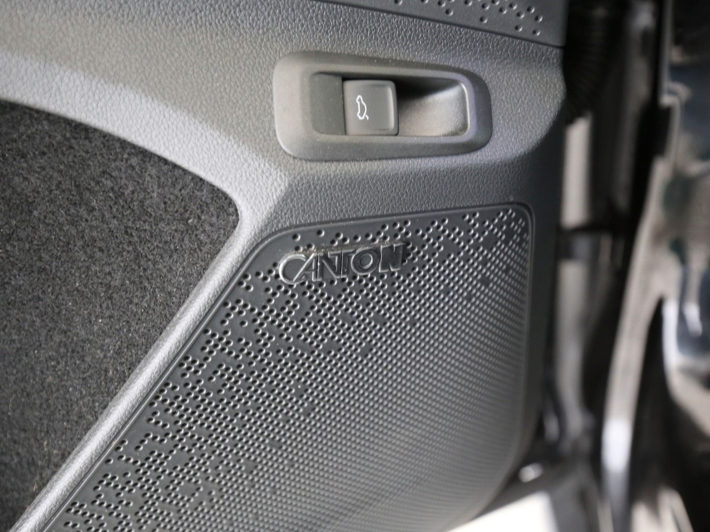 Fahrzeug autohaus mense Fahrzeugabbildung SKODA Enyaq 85 Suite AHK|HUD|Pano|SD|4xSHZG|ACC|MATRIX