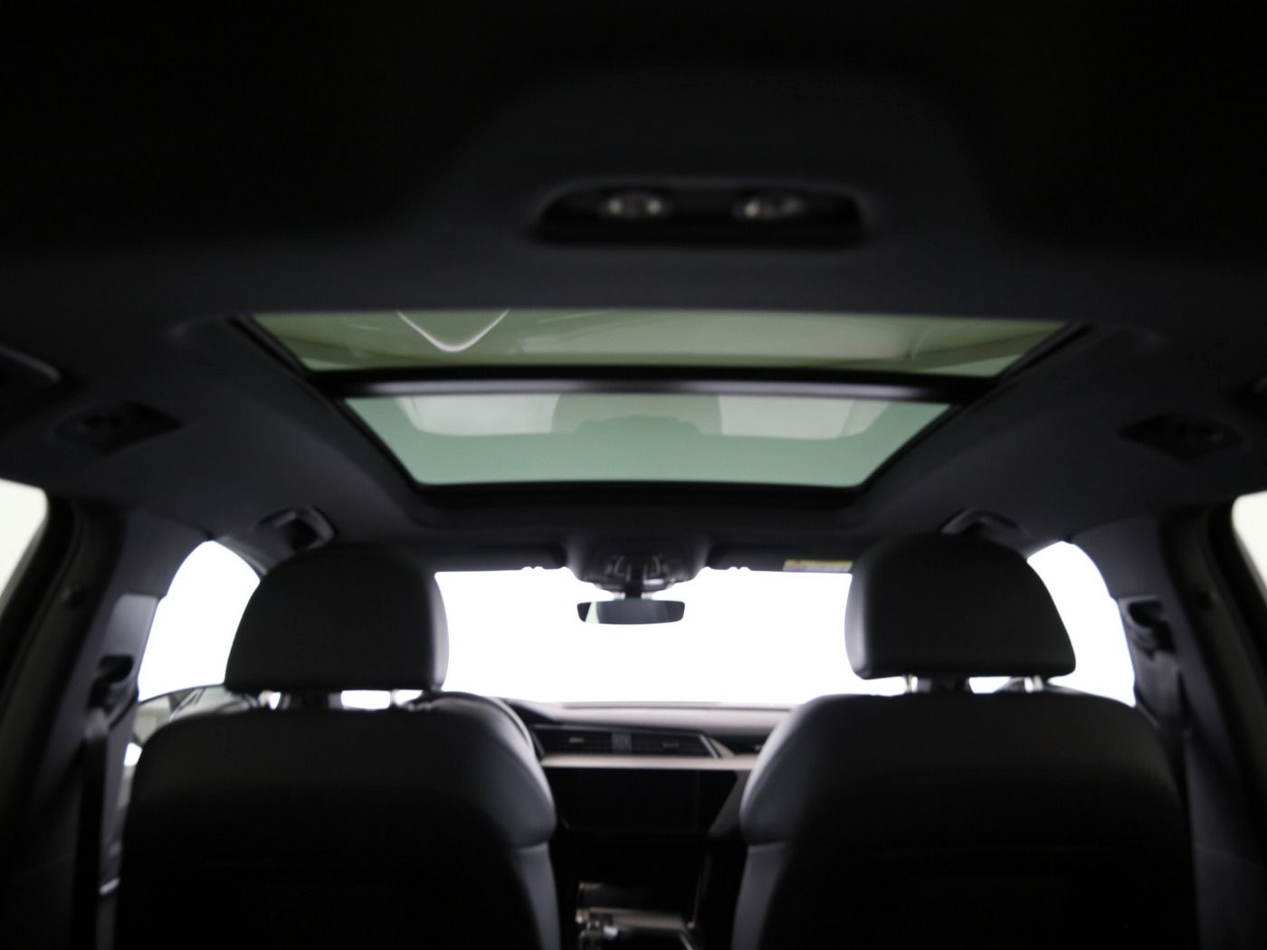 Fahrzeugabbildung Audi e-tron 50 quattro S line Luft|Pano|SD|LED|PDC