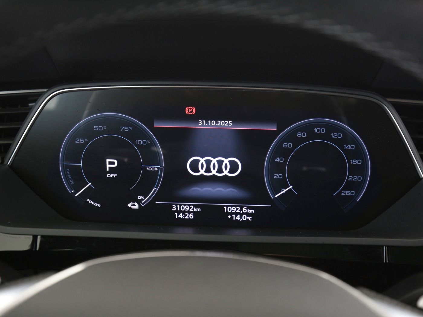 Fahrzeugabbildung Audi e-tron 50 quattro S line Luft|Pano|SD|LED|PDC