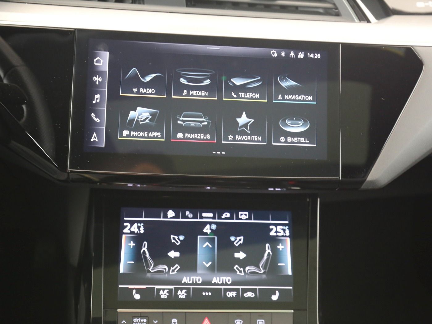 Fahrzeugabbildung Audi e-tron 50 quattro S line Luft|Pano|SD|LED|PDC
