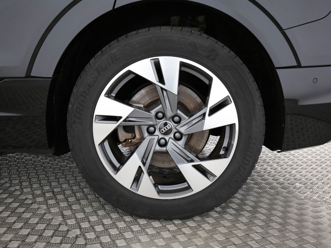 Fahrzeugabbildung Audi e-tron 50 quattro S line Luft|Pano|SD|LED|PDC