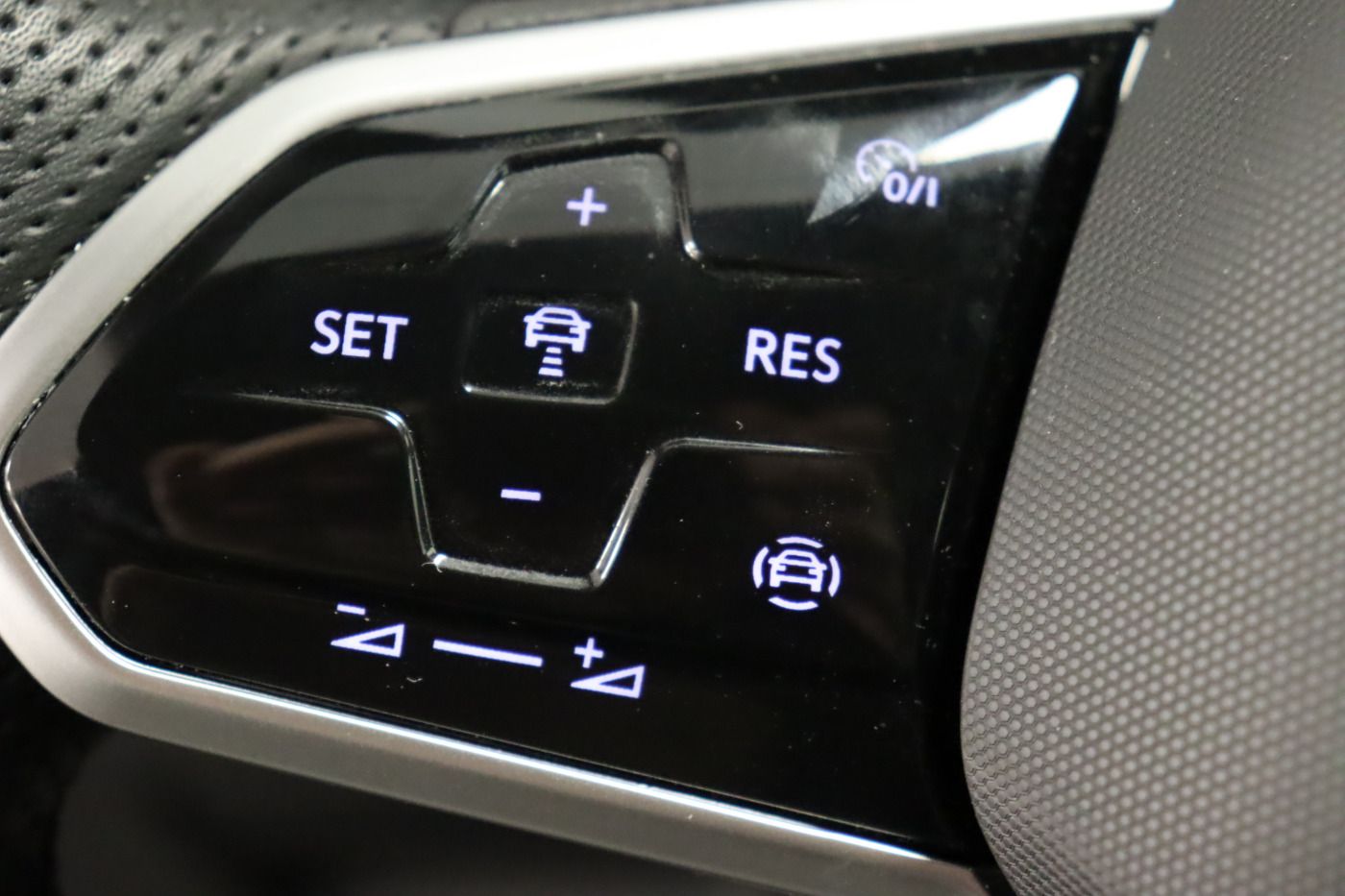 Fahrzeugabbildung Volkswagen Arteon Shooting Brake 2.0 TDI 4Motion DSG R-Line